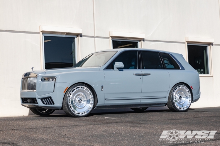 2027 Rolls-Royce Cullinan with 26" Vossen Forged UV-7 in Custom wheels