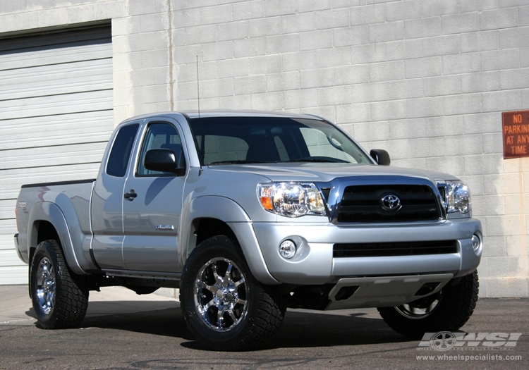 2006 Toyota Tacoma with 18" MKW M26 in Chrome (8-Lug) wheels