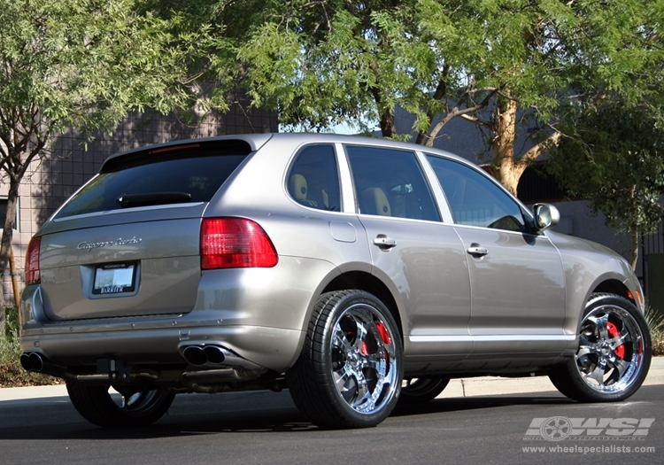 2007 Porsche Cayenne with 22" GFG Forged Trento-5 in Chrome wheels