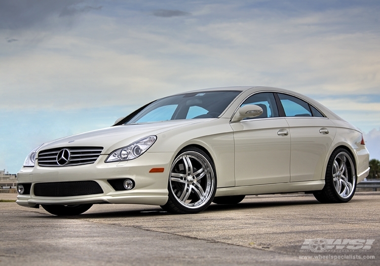 2007 Mercedes-Benz CLS-Class with 20" Vossen VVS-078 in Silver wheels