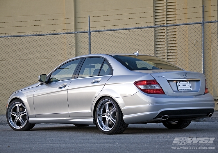 2007 Mercedes-Benz C-Class with 19" Vossen VVS-075 in Silver (DISCONTINUED) wheels