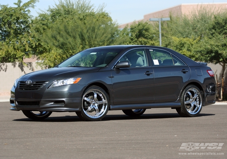 2008 Toyota Camry with 20" Enkei LS-5 in Chrome (Luxury Sport) wheels