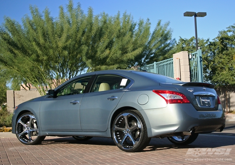 2009 Nissan Maxima with 22" Giovanna Dalar-5 in Chrome wheels