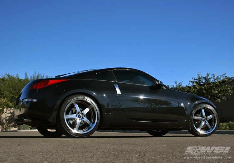 2008 Nissan 350Z with 20" Axis Shine in Machined wheels