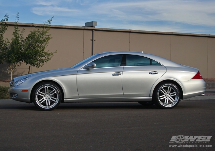 2009 Mercedes-Benz CLS-Class with 20" Vossen VVS-077 in Silver (Discontinued) wheels