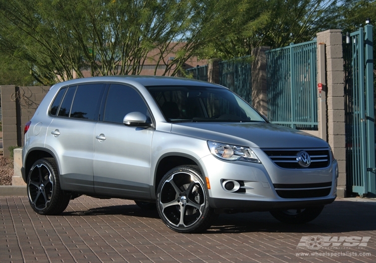 2009 Volkswagen Tiguan with 20" Giovanna Dalar-5 in Machined Black wheels