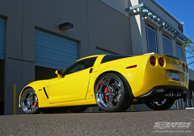 2008 Chevrolet Corvette with 20/22" GFG Forged Trento-5 in Chrome wheels