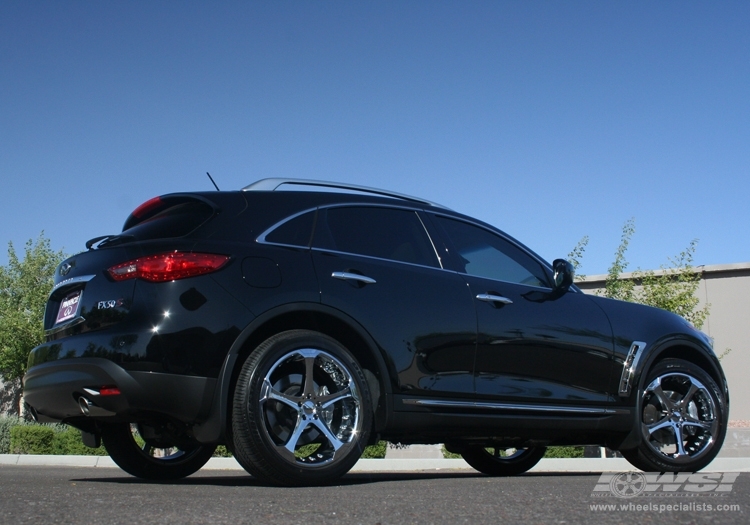 2009 Infiniti FX50 with 22" Giovanna Dalar-5 in Chrome wheels