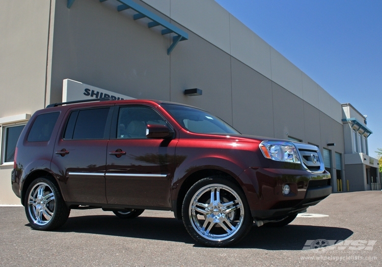 2009 Honda Pilot with 22" Giovanna Cuomo in Chrome wheels