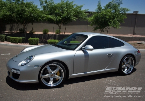 2009 Porsche 911 with 20" Maya DLS in Chrome wheels