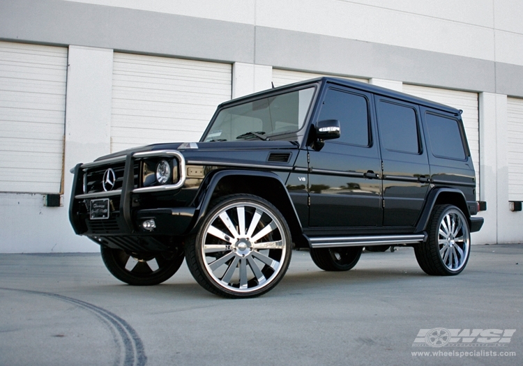 2008 Mercedes-Benz G-Class with 24" Giovanna Closeouts Gianelle Santorini in Chrome wheels