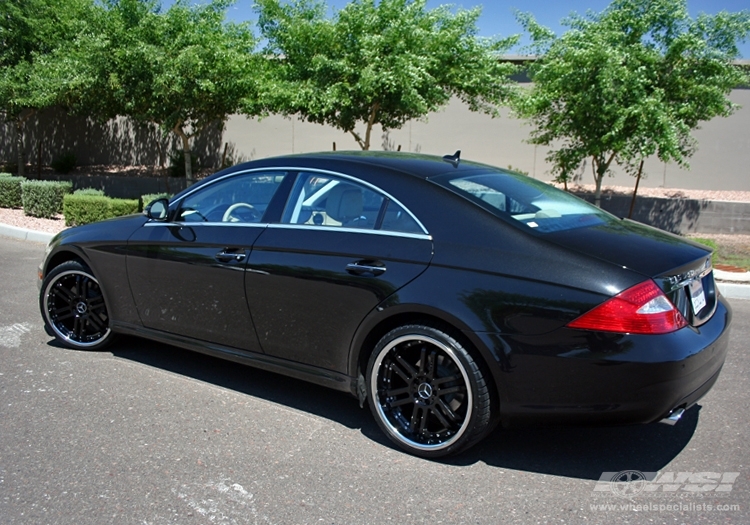 2008 Mercedes-Benz CLS-Class with 20" Vossen VVS-077 in Gloss Black (Discontinued) wheels
