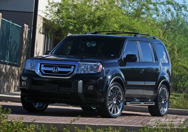 2009 Honda Pilot with 22" Giovanna Closeouts Gianelle Santorini in Chrome wheels