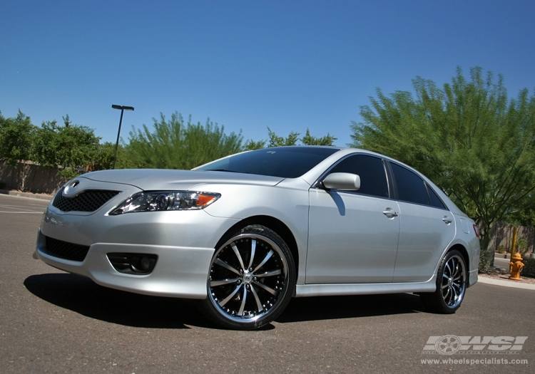 2009 Toyota Camry with 20" Lexani LSS-10 in Machined Black wheels