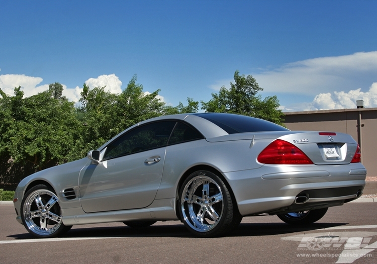 2008 Mercedes-Benz SL-Class with 20" Giovanna Lisbon in Chrome wheels