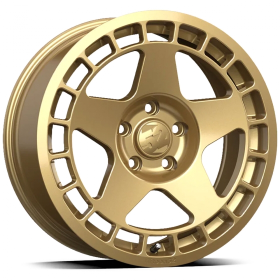 fifteen52 Turbomac in Gloss Gold