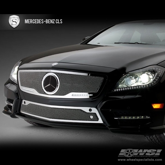 Strut Grilles  Mercedes-Benz CLS in Chrome (w/ LEDs)