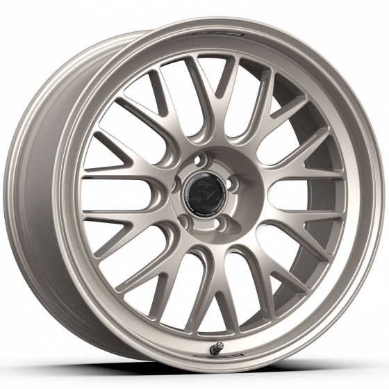 fifteen52 Holeshot RSR in Gold