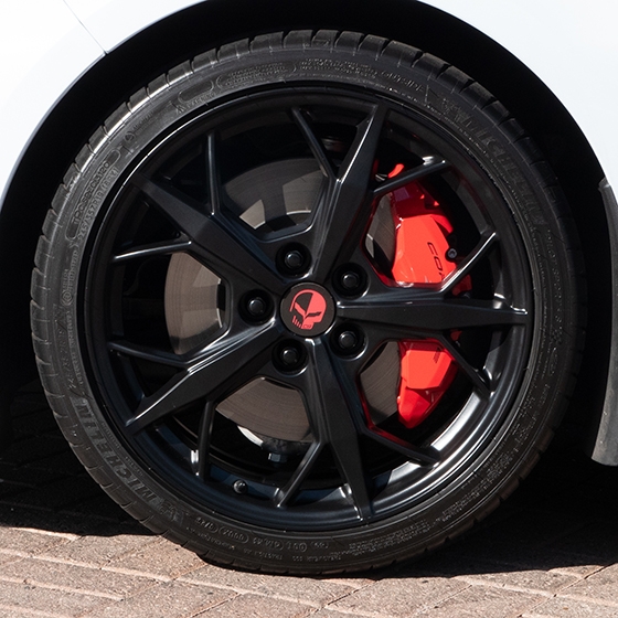 Powder Coating Corvette C8 in Matte Black